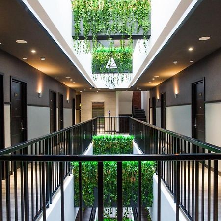 Grand Caman Hotel Bekasi Extérieur photo